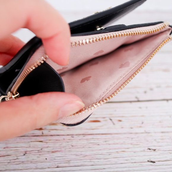 NWT Disney x Kate Spade Minnie Duffle Bag & Wallet - Picture 8 of 16